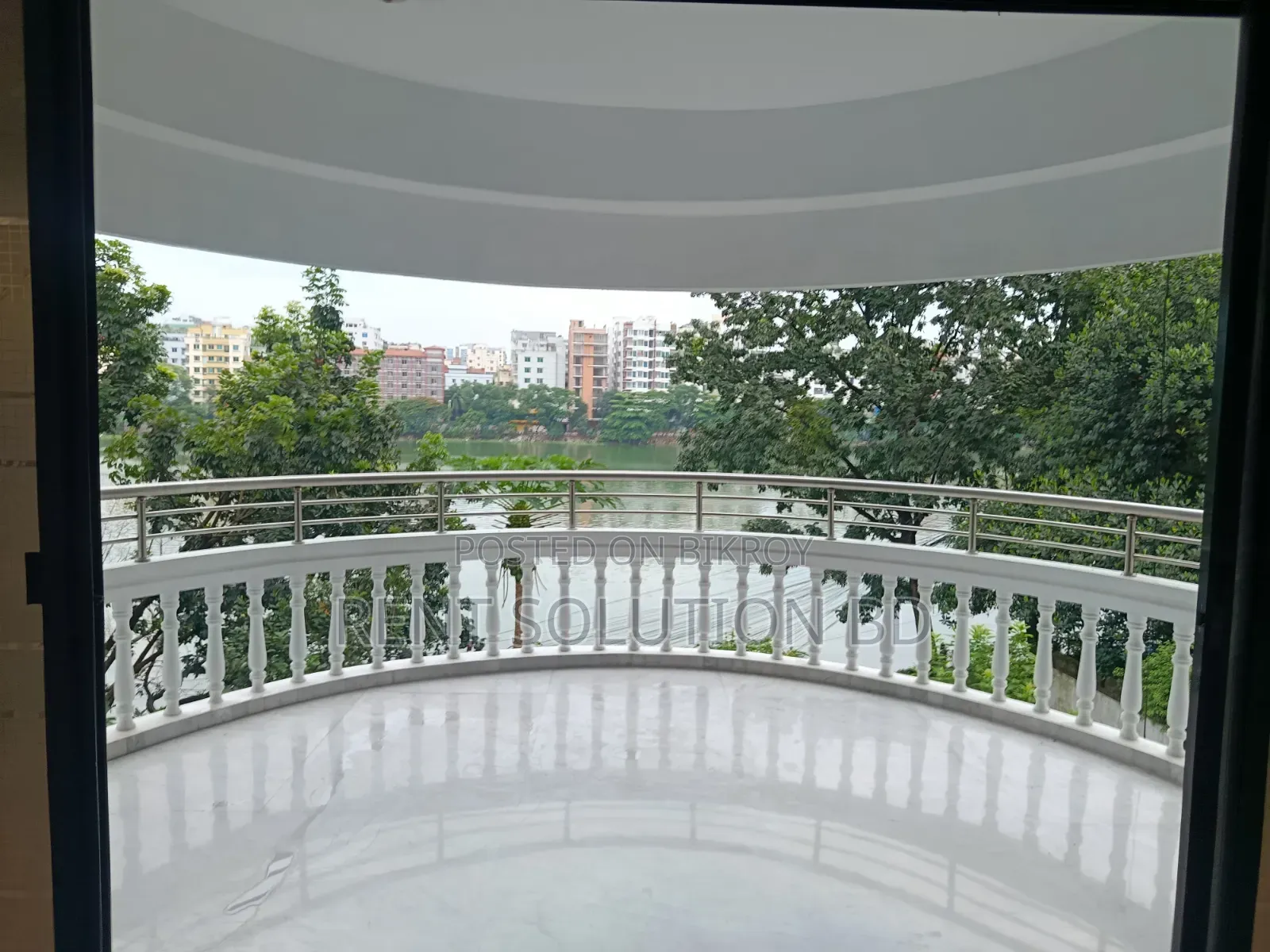 Lake View Luxurious Office Space Rent at Gulshan 1