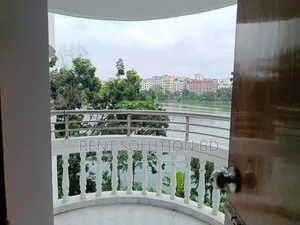 Lake View Luxurious Office Space Rent at Gulshan 1