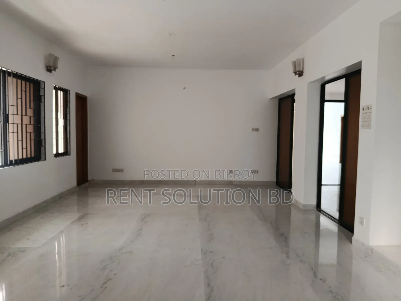Lake View Luxurious Office Space Rent at Gulshan 1