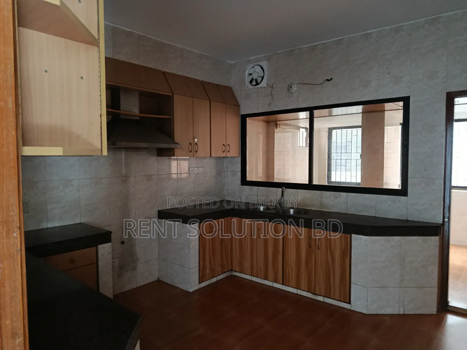 Lake View Luxurious Office Space Rent at Gulshan 1