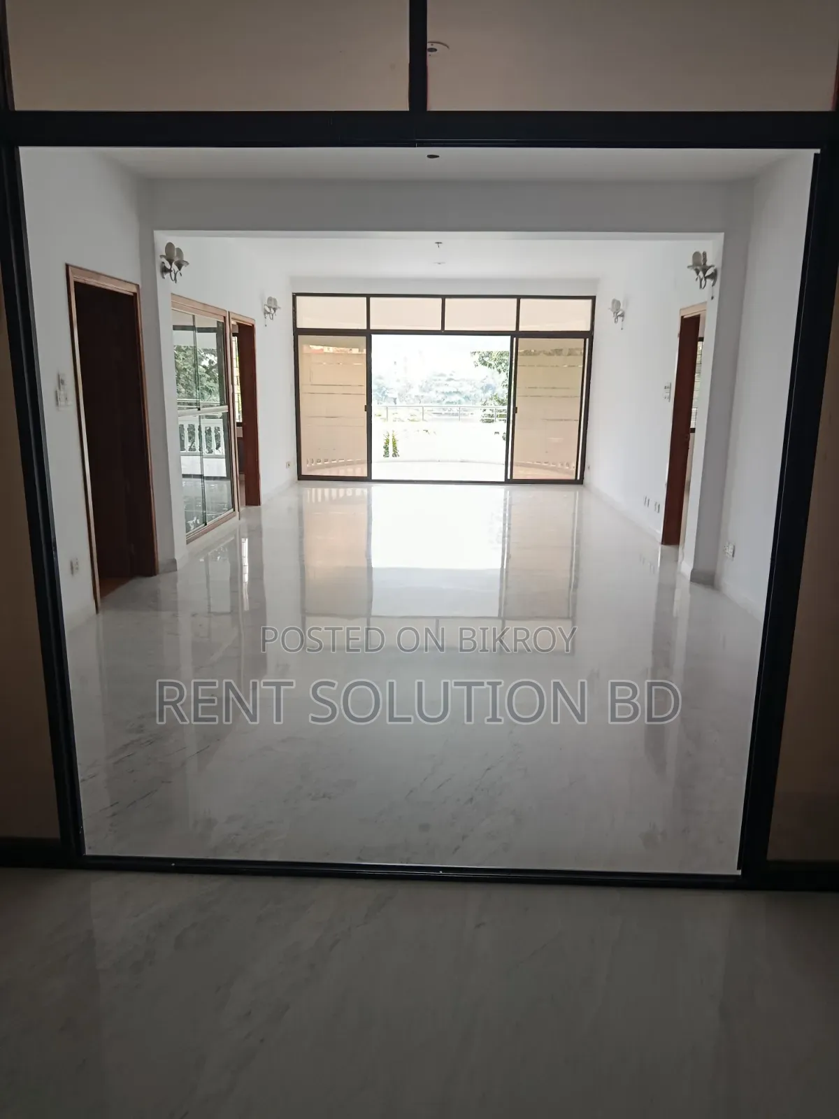 Lake View Luxurious Office Space Rent at Gulshan 1