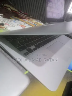 Laptop Apple MacBook Air 2017 8GB Intel Core i5 SSD 512GB