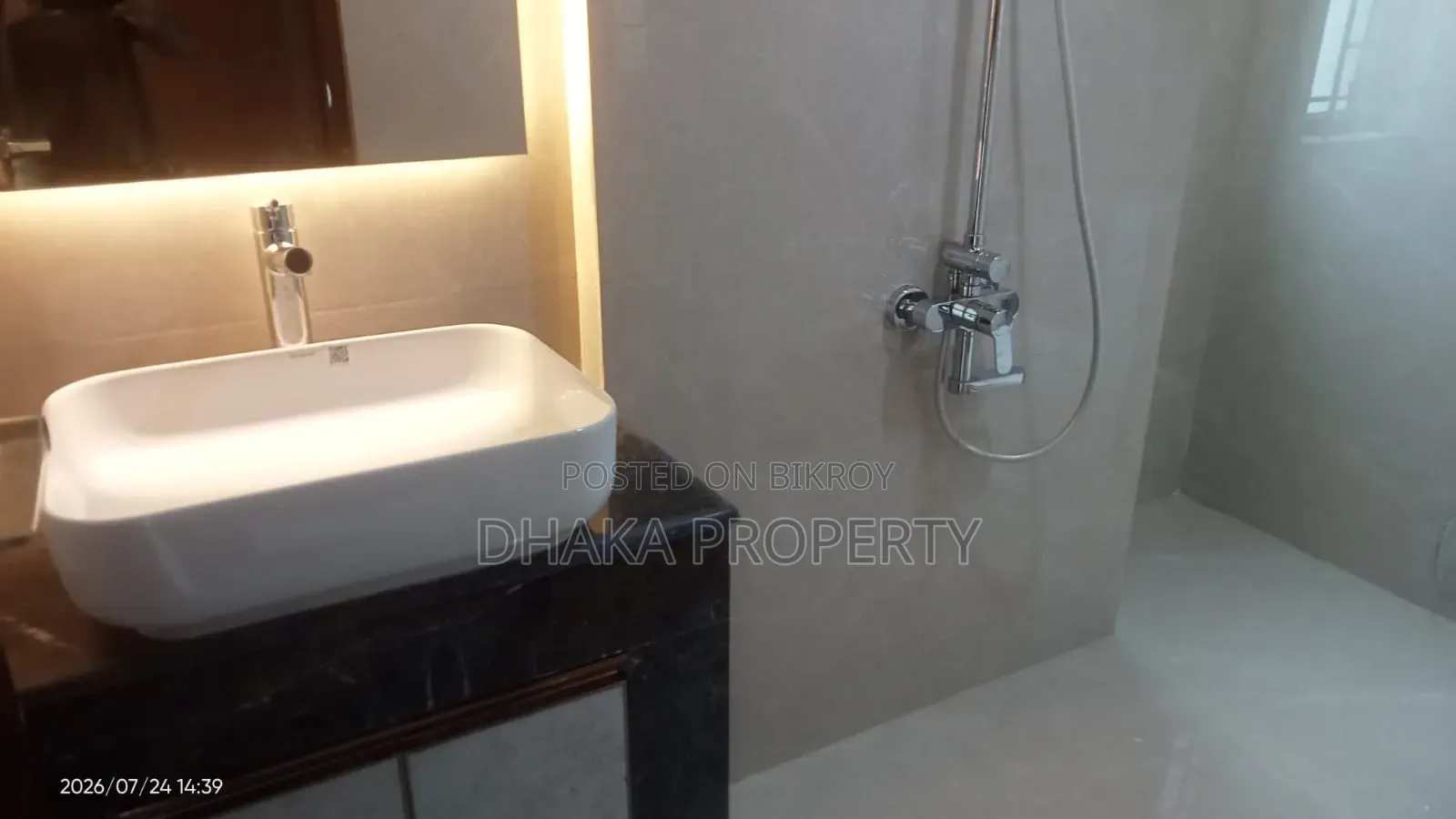 গুলশানে ৪ বেডরুমের অ্যাপার্টমেন্ট ভাড়ার জন্য