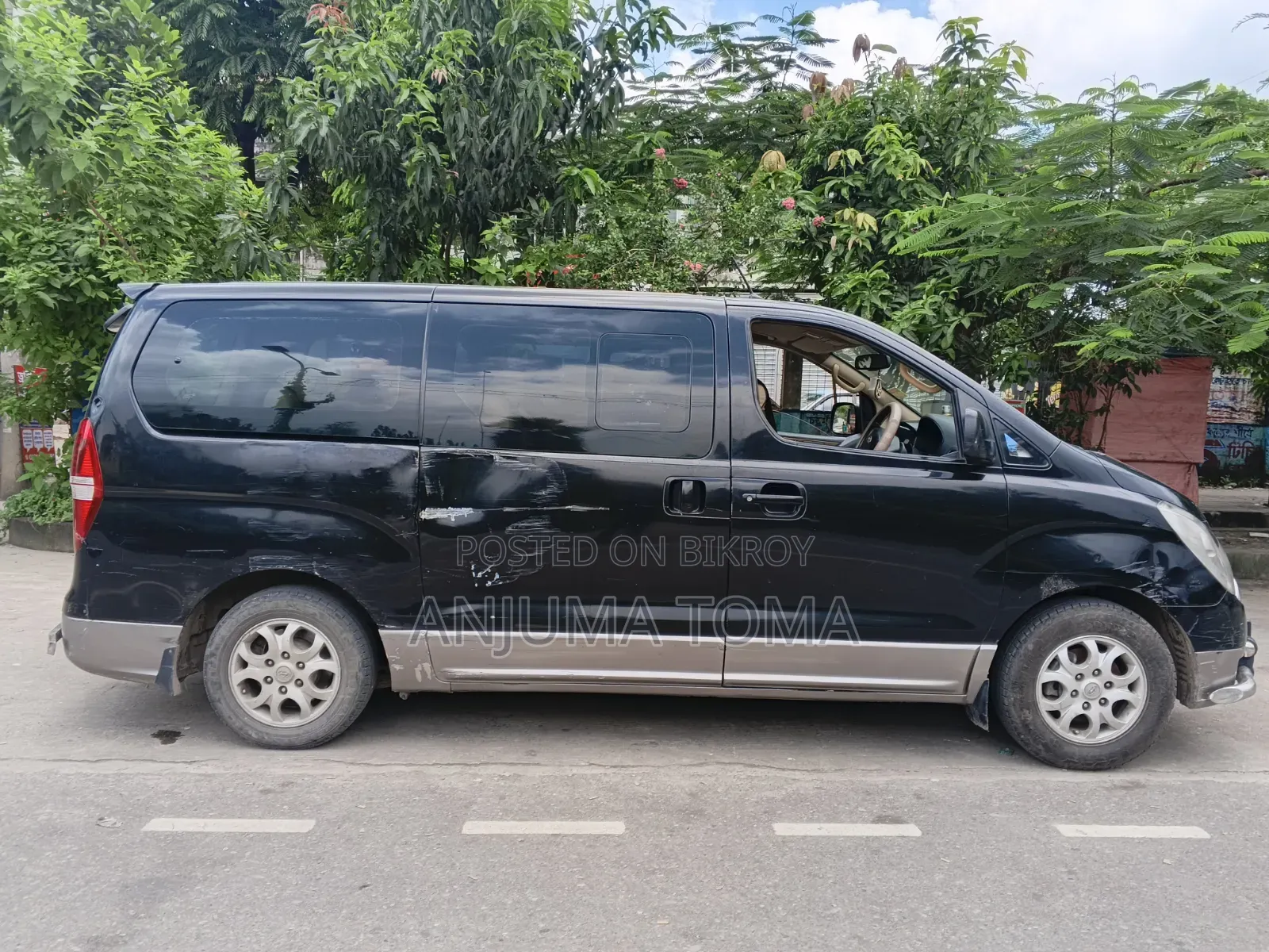 New Hyundai H200 2012 Black