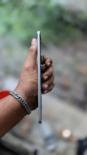 ইনফিনিক্স হট ৬০ প্রো প্লাস ২৫৬ জিবি সিলভার