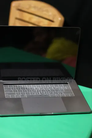 Laptop Apple MacBook Pro 2016 16GB Intel Core i7 SSD 256GB