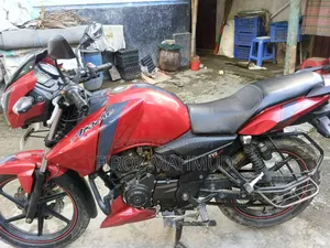 TVS Apache RTR 160 2V 2017 Red