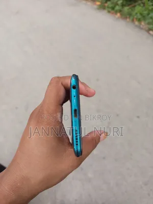 Vivo Y1s 32 GB Green