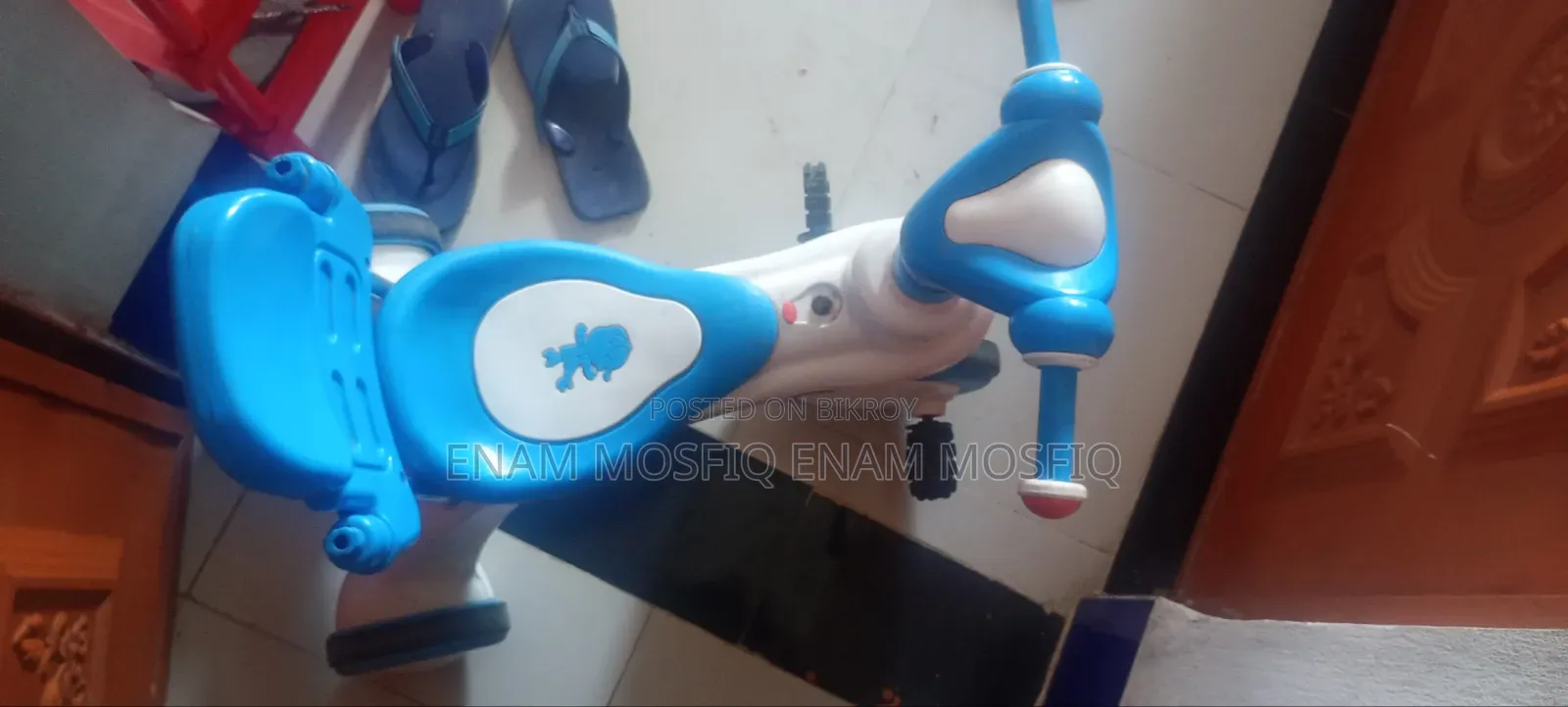 বাচ্চাদের গাড়ি