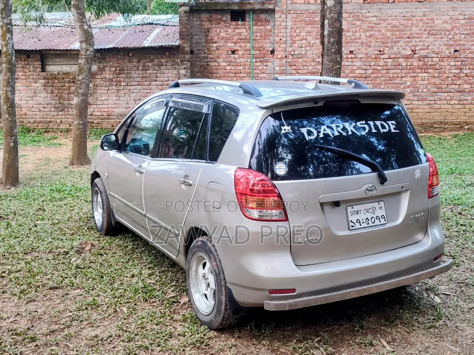 টয়োটা করোল্লা স্পাসিও ২০০১ গোল্ড
