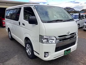 Toyota HiAce 2021 White