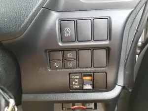 Toyota Noah 2020 Silver