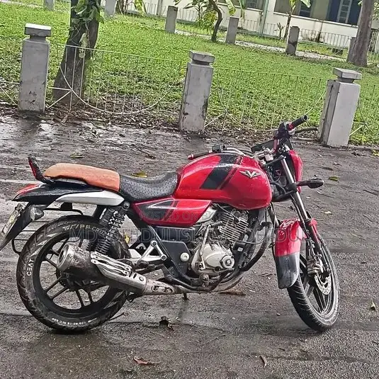 Bajaj V15 2020 Red