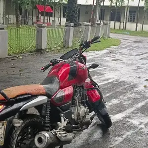 Bajaj V15 2020 Red