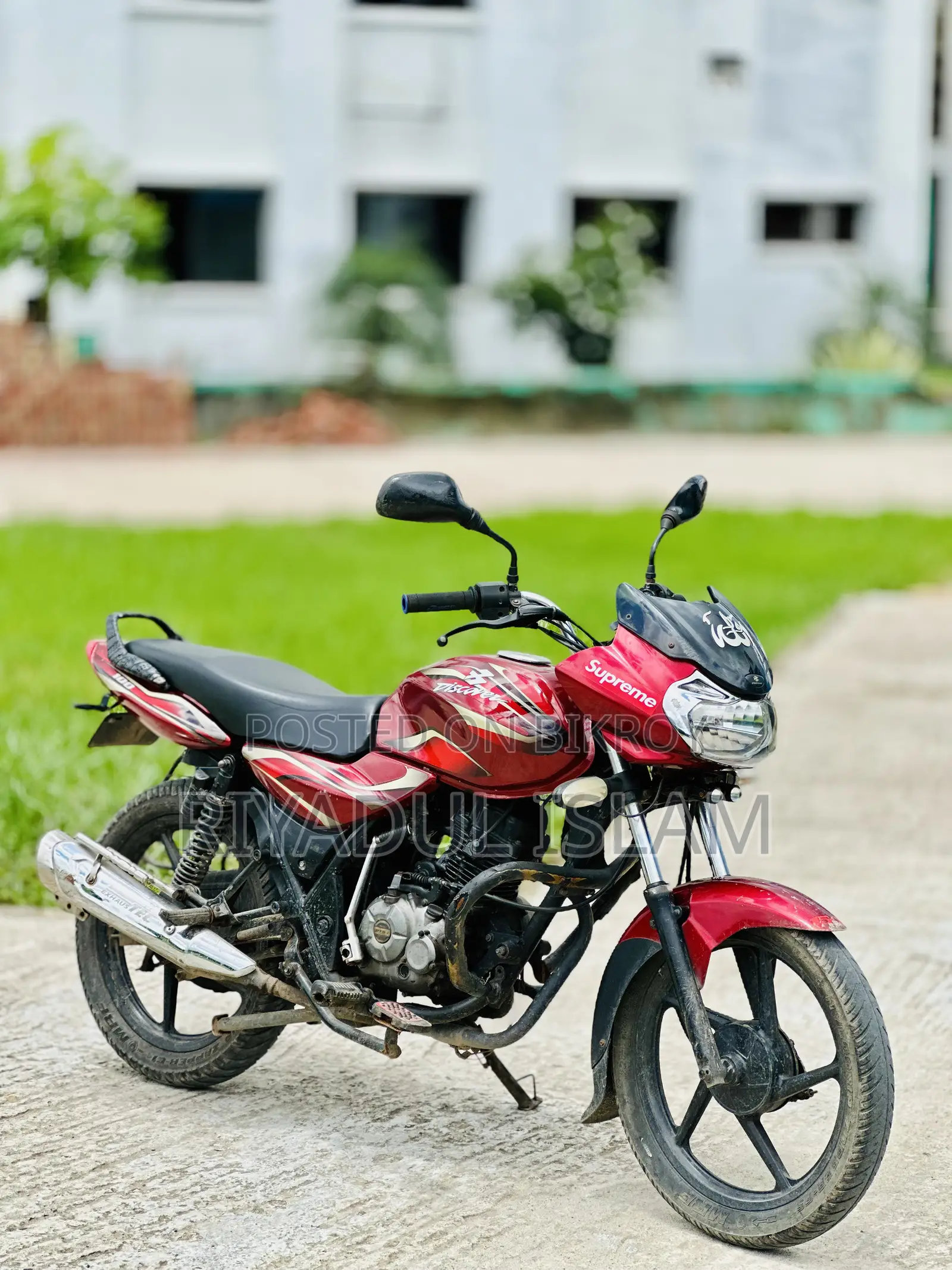 Bajaj Discover 100 2012 Red