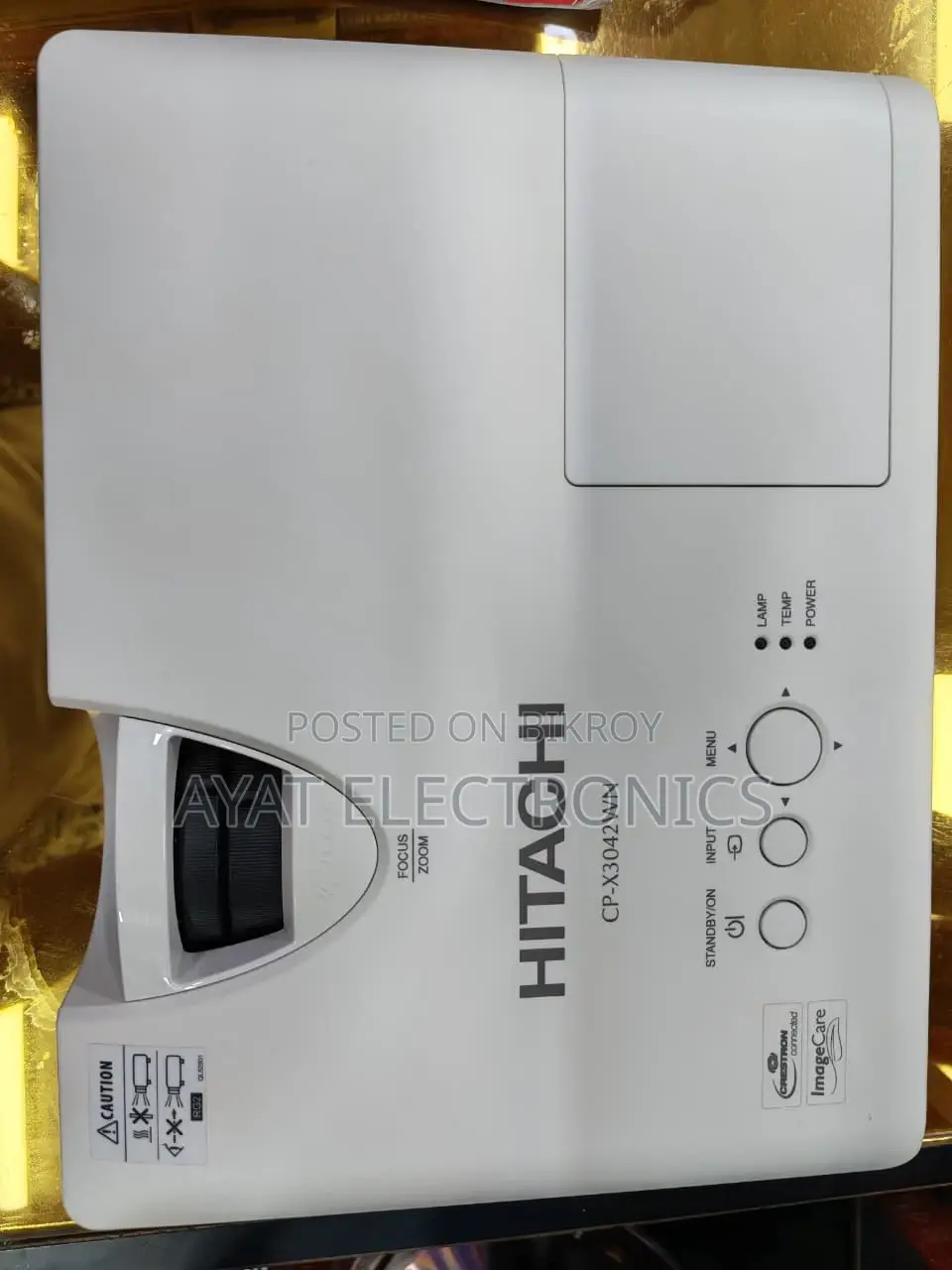 Hitachi CP-X3042WN 3200-Lumen XGA LCD Projector New Made in Japan