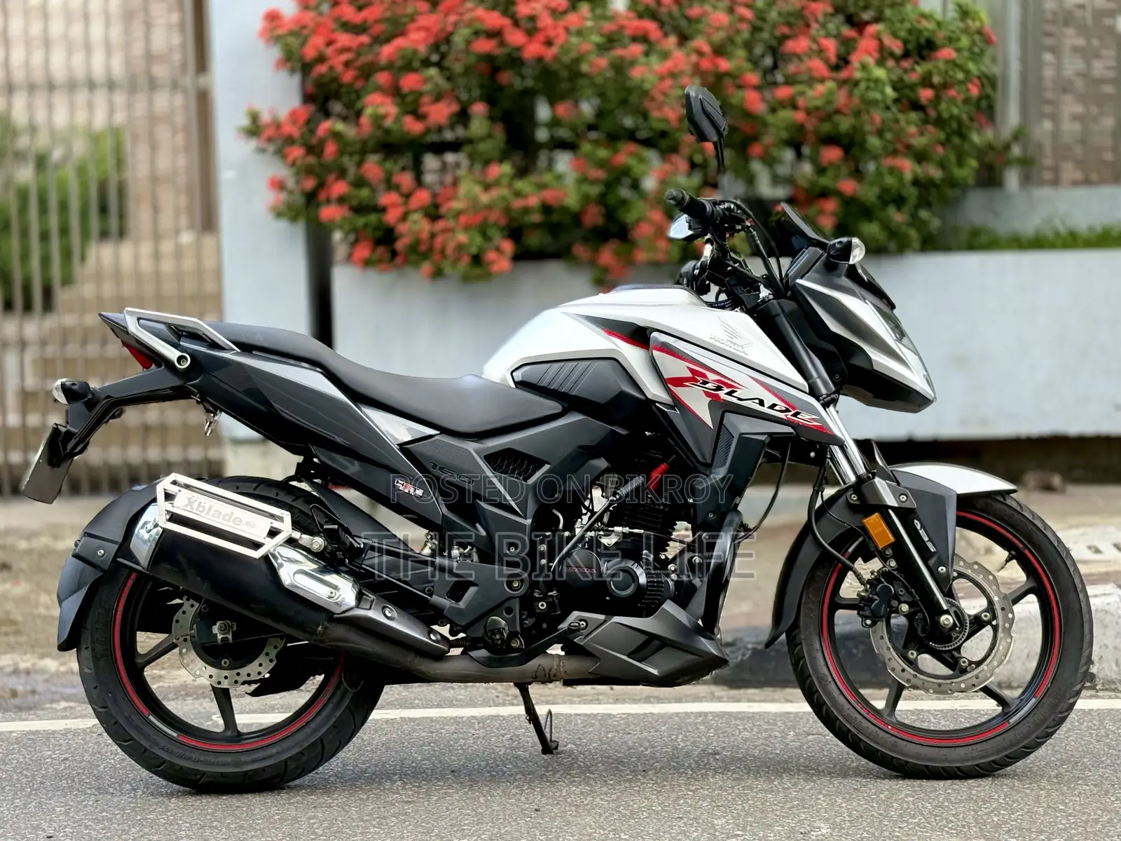 Honda X-Blade 160 2025 Silver