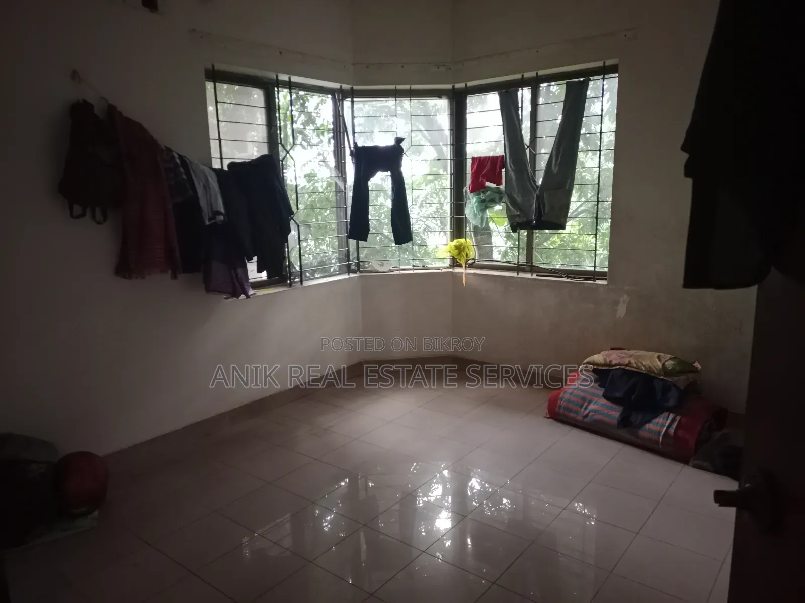 গুলশানের অনিক রিয়েল এস্টেটে ৩ বেডরুমের অ্যাপার্টমেন্ট বিক্রয়ের জন্য