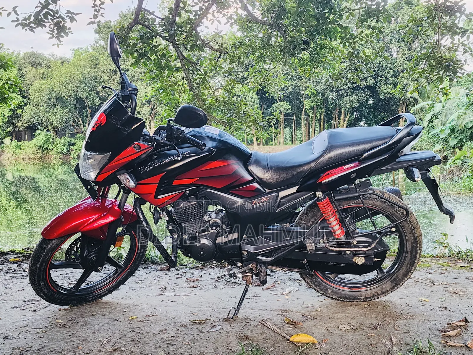 New Hero Hunk 2024 Black
