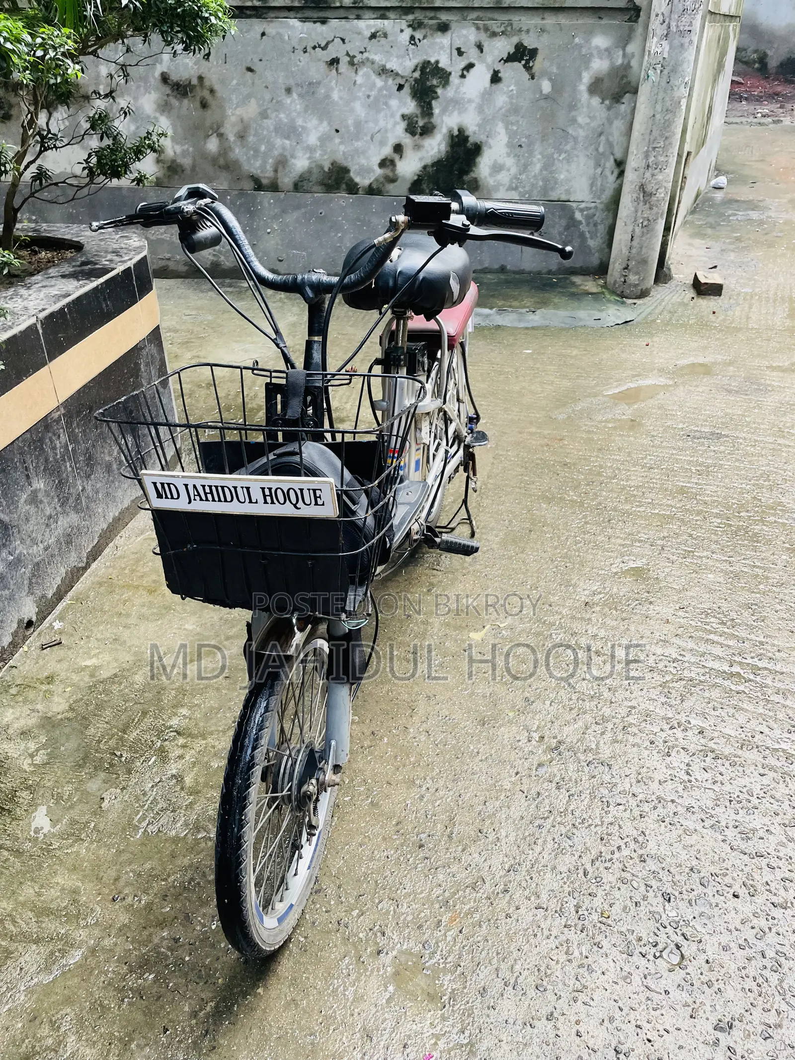 2025 Silver Motorcycle