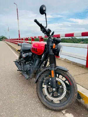 Royal Enfield Hunter 350 2025 Red