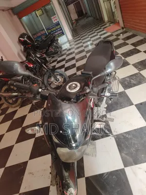 বাজাজ পালসার ১৫০ ২০১৫ কালো