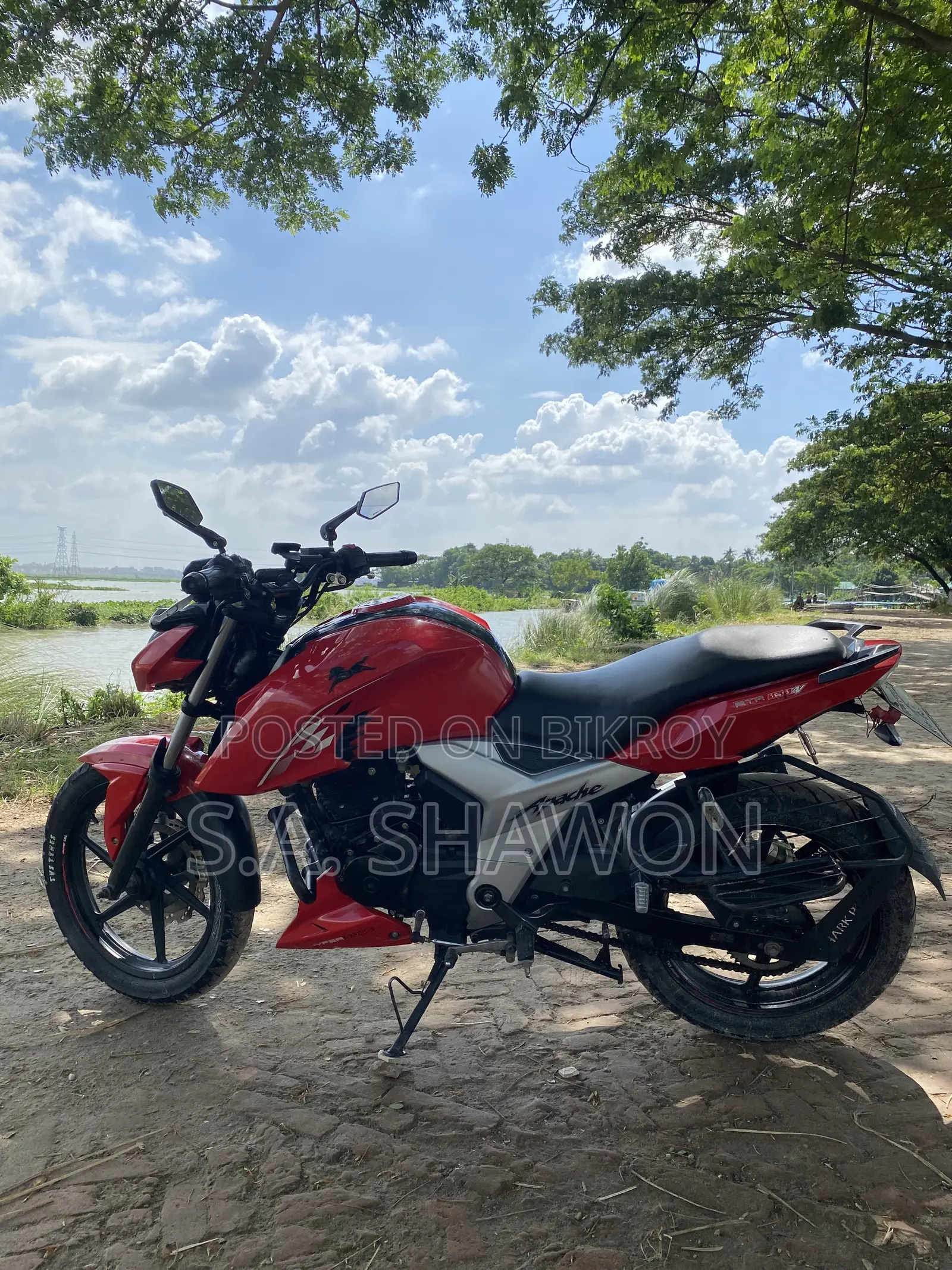 TVS Apache RTR 160 4V 2023 Red