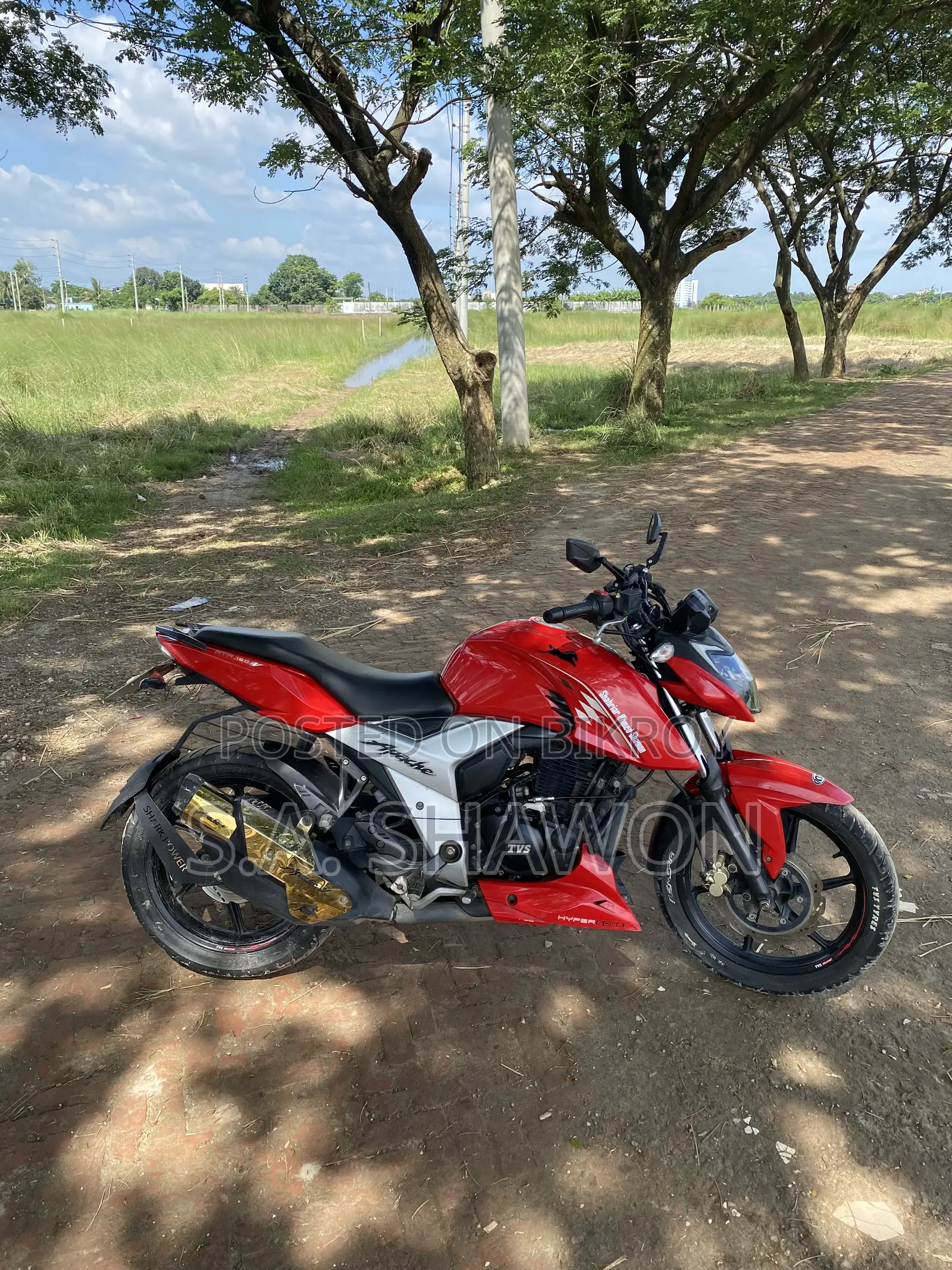TVS Apache RTR 160 4V 2023 Red