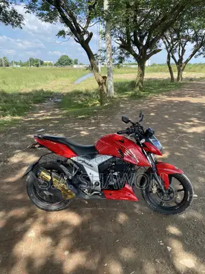 TVS Apache RTR 160 4V 2023 Red