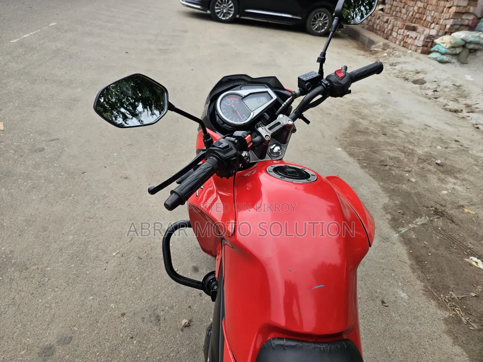 হিরো হাঙ্ক ২০২২ লাল