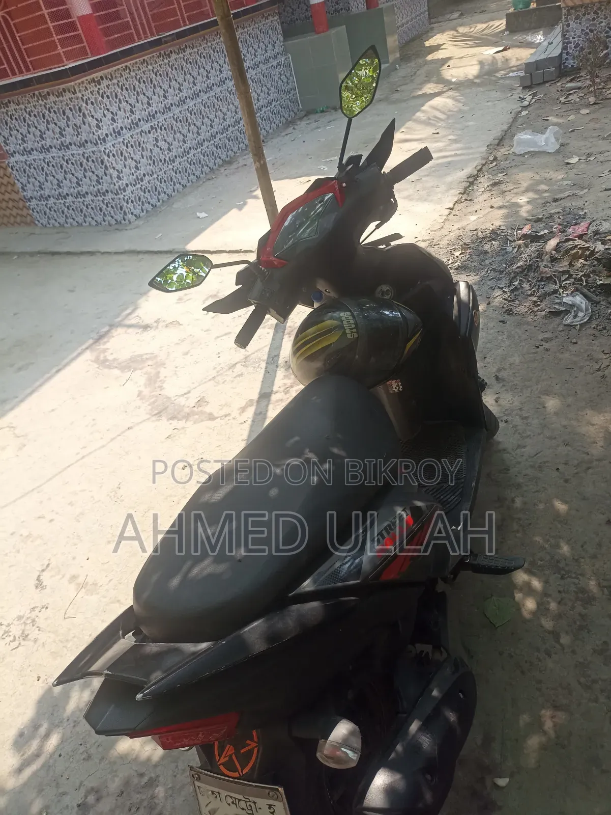 ইয়ামাহা ২০২১ কালো