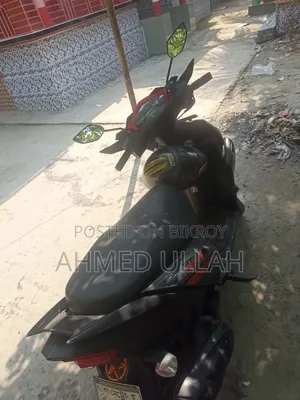 ইয়ামাহা ২০২১ কালো