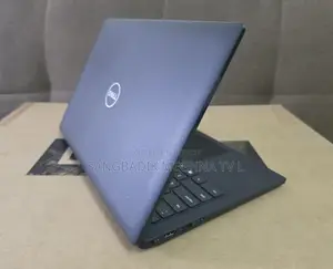 Laptop Dell 3GB Intel SSD 256GB
