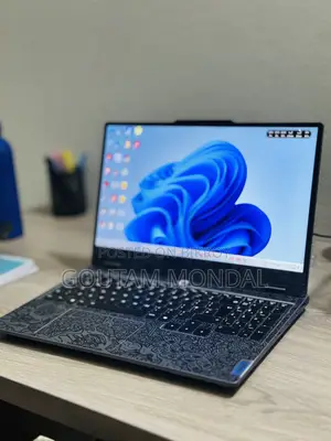 Laptop Lenovo LOQ 15IRH8 12GB Intel Core I5 SSD 512GB