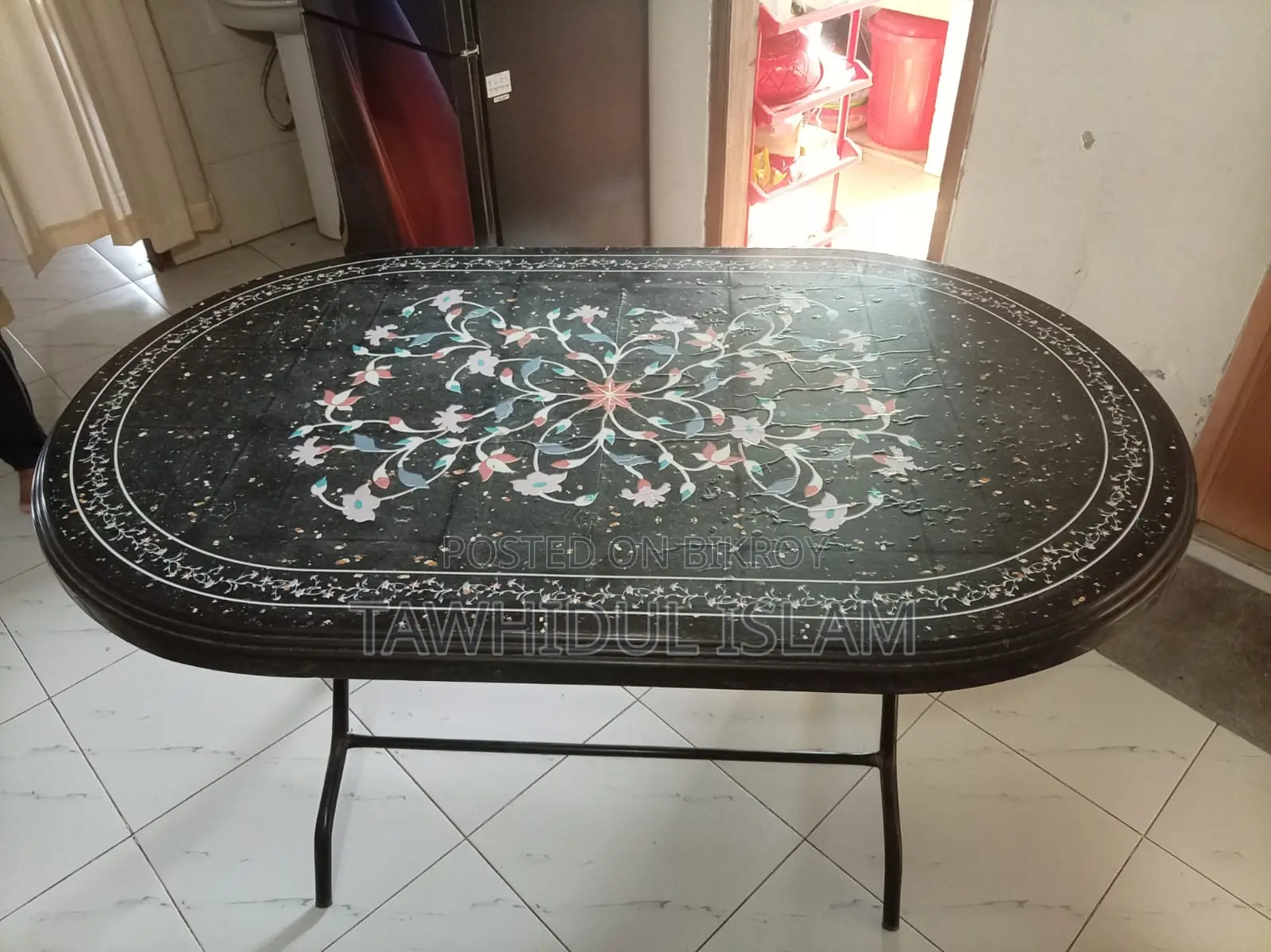 6 Sit Dining Table and 3 Pis Chair