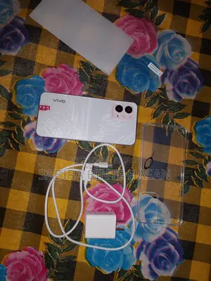 New Vivo Y33s 128 GB White