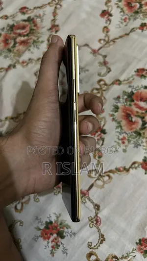 Infinix Note 40 Pro 256 GB Gold