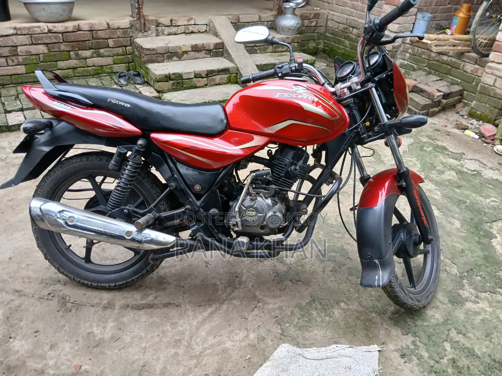 Bajaj Discover 100 2013 Red