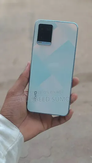 Vivo Y21 64 GB White