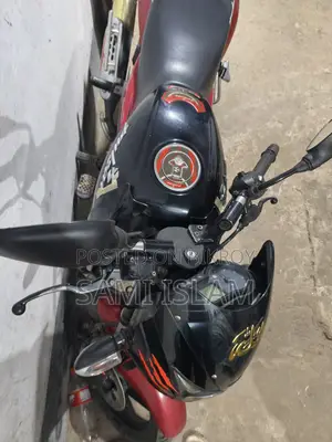 Bajaj Pulsar 150 2016 Red