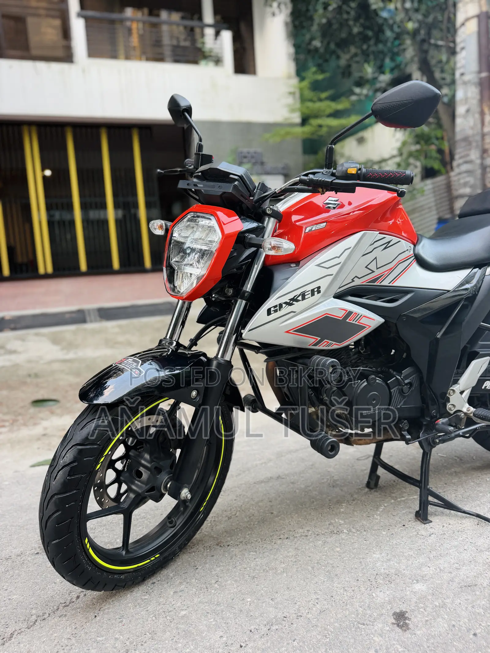 Suzuki Gixxer 2025 Gray