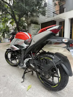 Suzuki Gixxer 2025 Gray