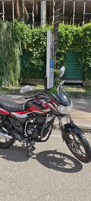 New Bajaj Discover 125 2021 Black