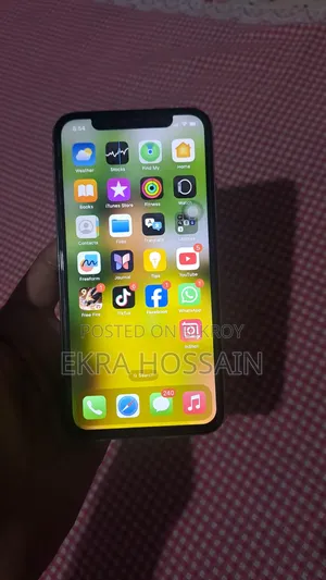 অ্যাপল আইফোন এক্সএস ৬৪ জিবি হোয়াইট