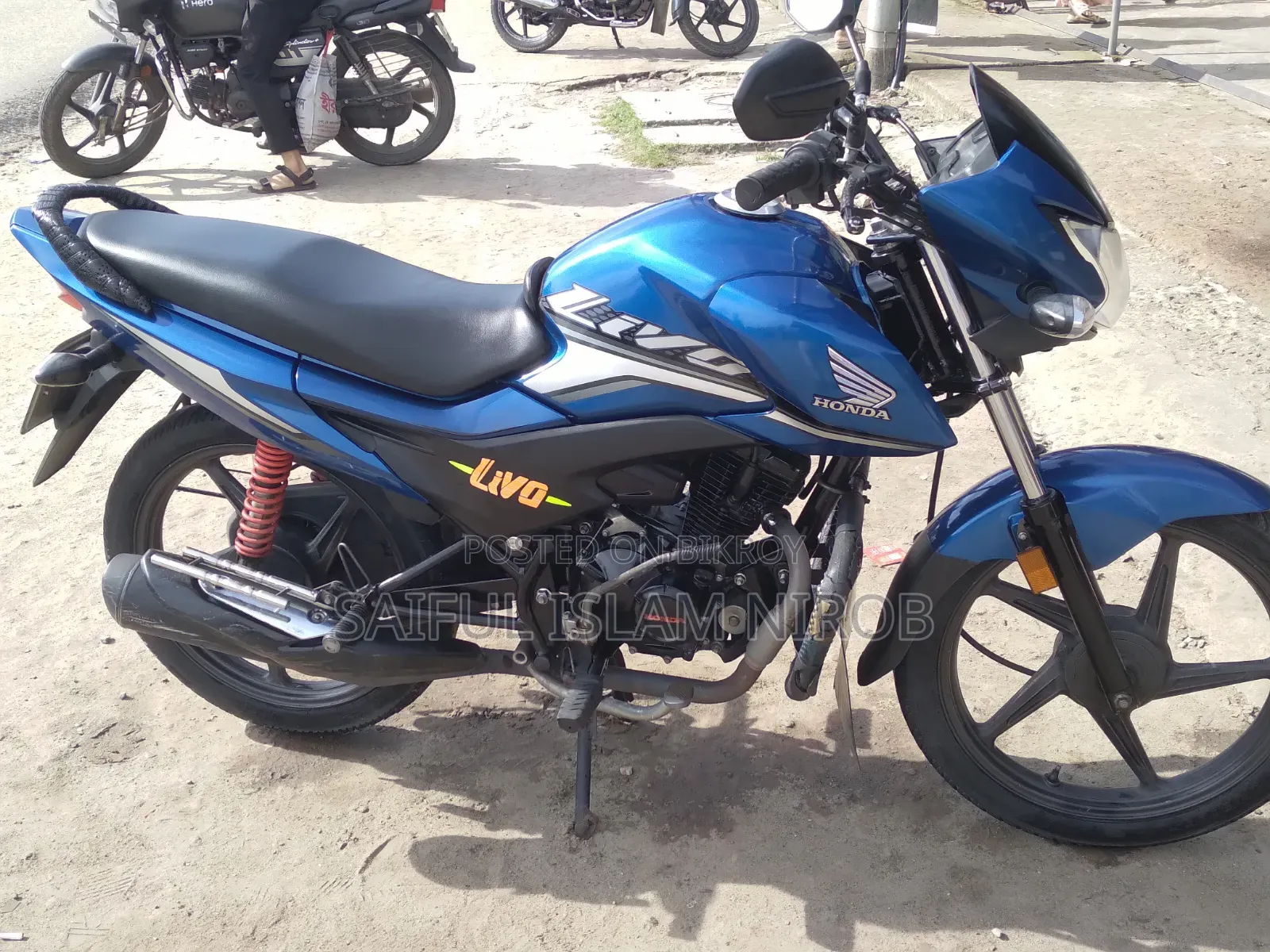 হোন্ডা লিভো ২০২০ নীল
