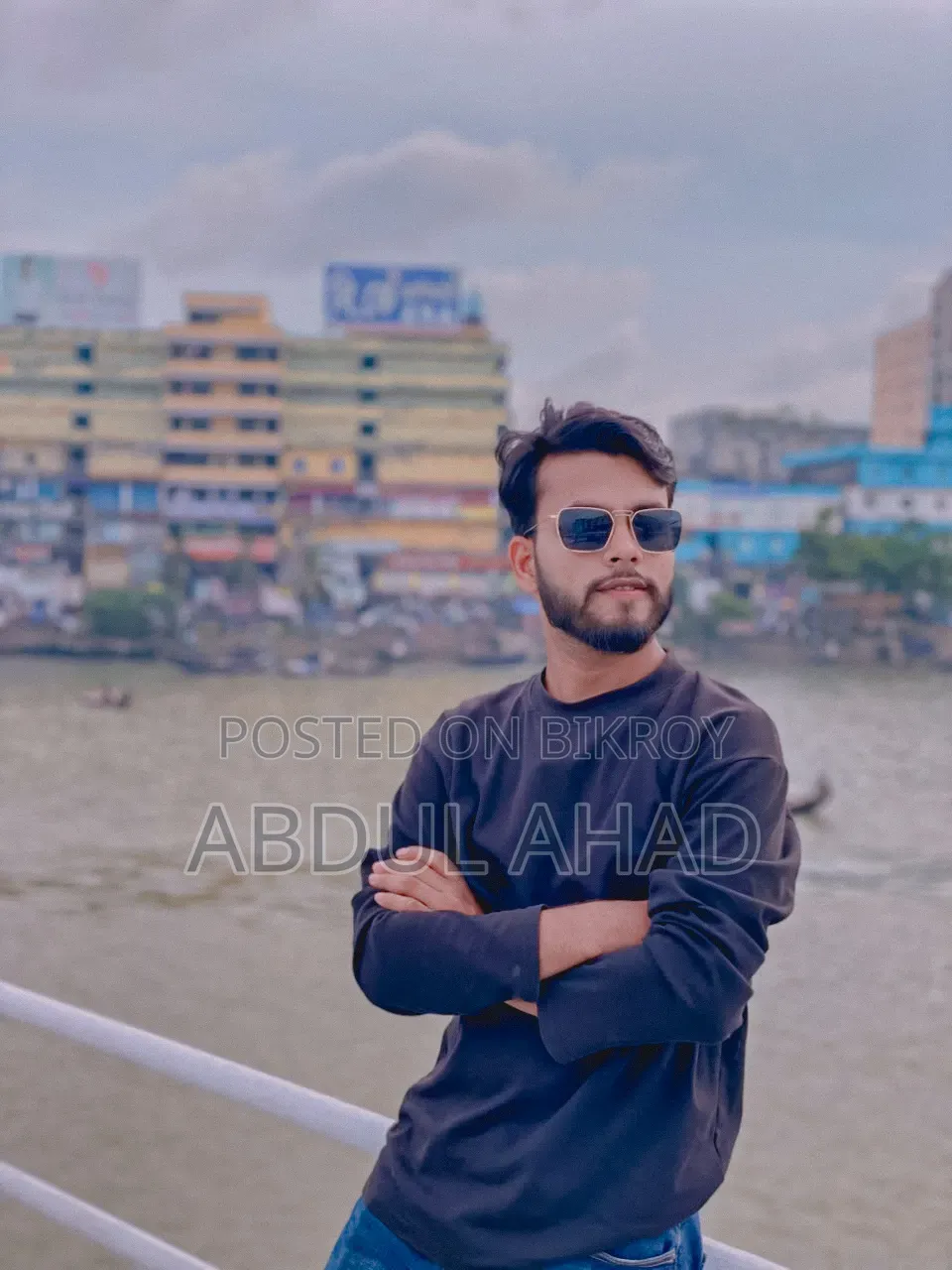 পরিশ্রমী ও দায়িত্বশীল চাকরিপ্রার্থী