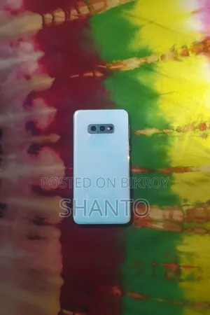 Samsung Galaxy S10e 128 GB Blue