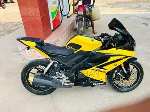 Yamaha R15 V3 2019 Yellow