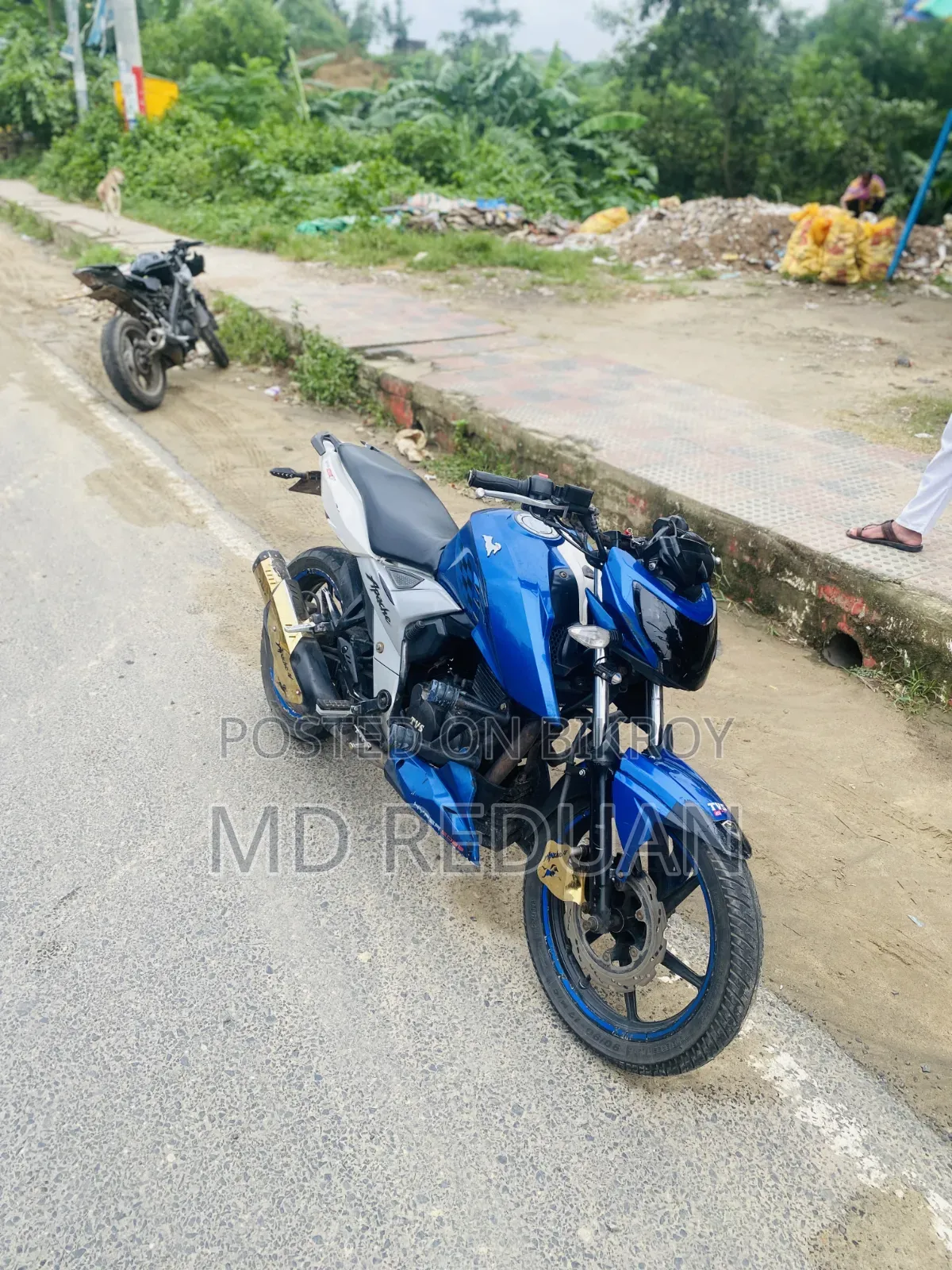 TVS Apache RTR 160 4V 2018 Blue