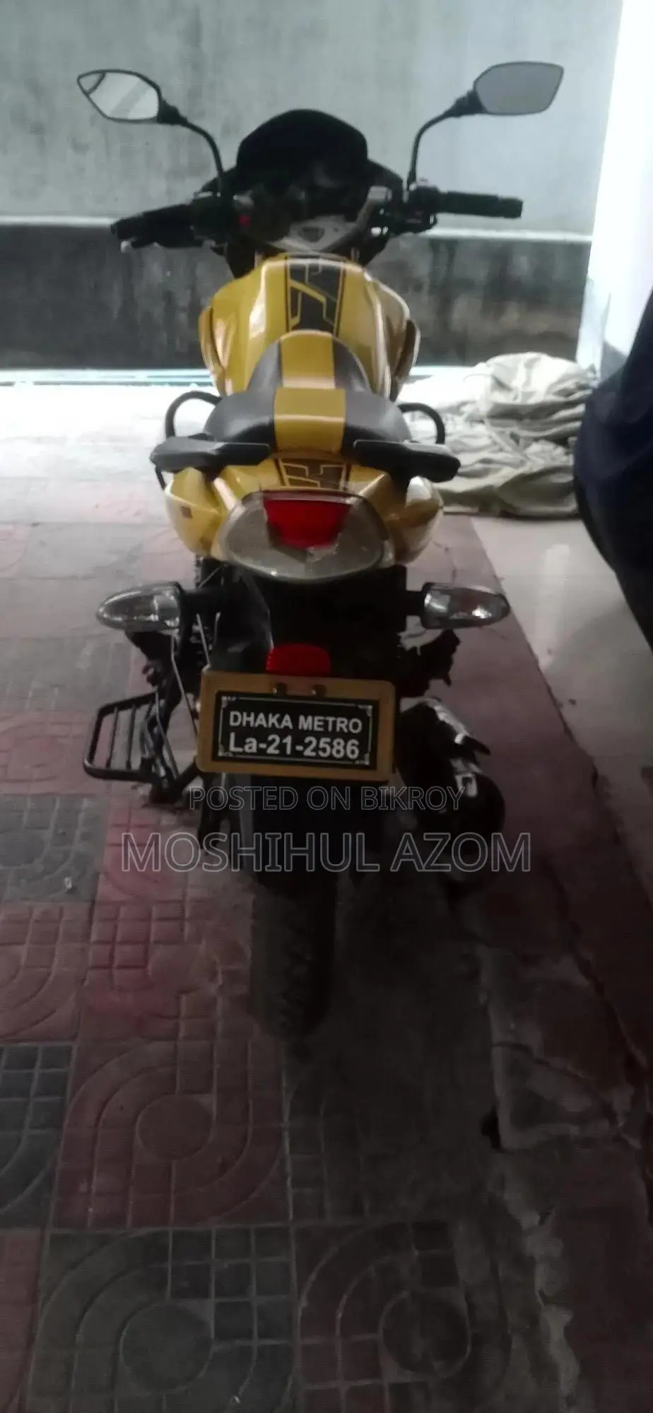 টিভিএস অ্যাপাচি আরটিআর ১৬০ টুভি ২০১৮ হলুদ